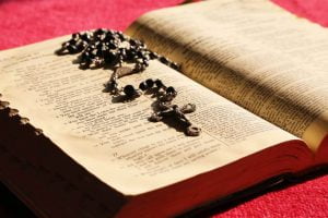 Bp Tomasik: Biblia uczy myślenia, działania i wyznania wiary