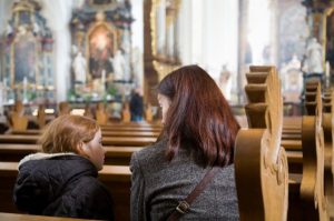 Dziecko w kościele - 7 wskazówek dla rodzica