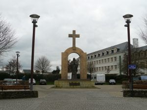 Francja: pomnik Jana Pawła II zostanie usunięty