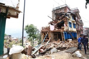 Kolejne trzęsienia w Nepalu, rośnie liczba ofiar