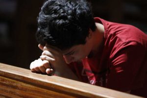 Mam problem z modlitwą – czy jestem normalny?