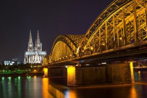 Niemcy: rekordowe wpływy z podatków na Kościoły