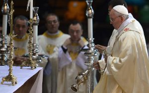 Papież: podczas Mszy Św. trzeba przeżywać tajemnicę obecności Boga