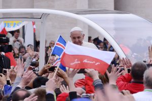 Papież prosi Polaków o modlitwę w intencji pielgrzymki do Ziemi Świętej