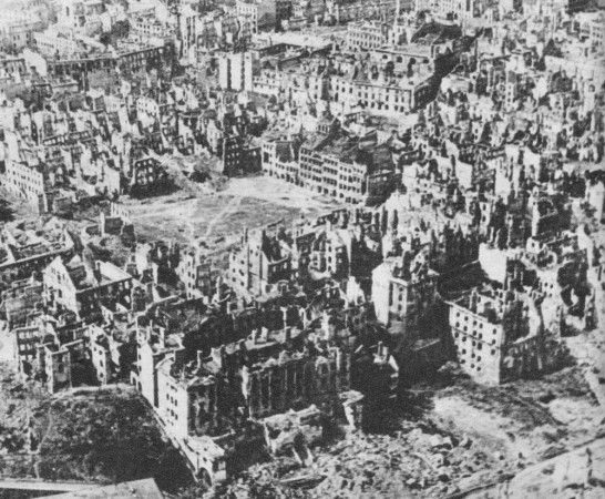 wojna- Destroyed_Warsaw,_capital_of_Poland,_January_1945