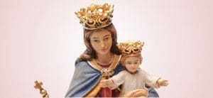 Maryja Królowa figurka tło