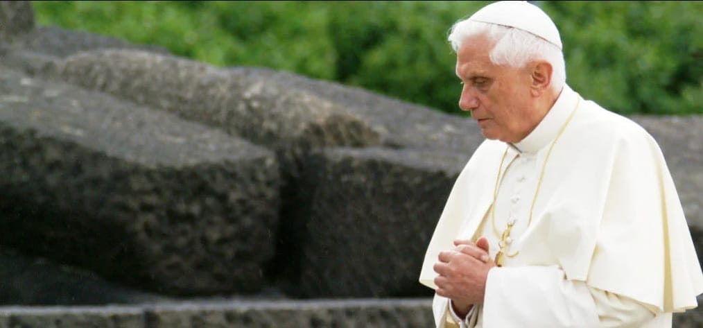 Biógrafo de Benedicto XVI: El Papa sufre por el estado de la Iglesia