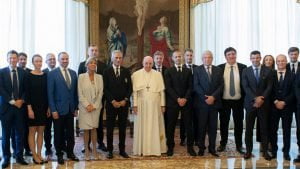 Twitter.com/@VaticanNews_fr
