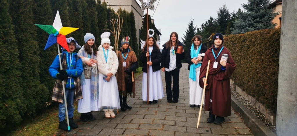 Kolędnicy misyjni z parafii św. Anny w Świerklanach | Fot. Małgorzata Bernat