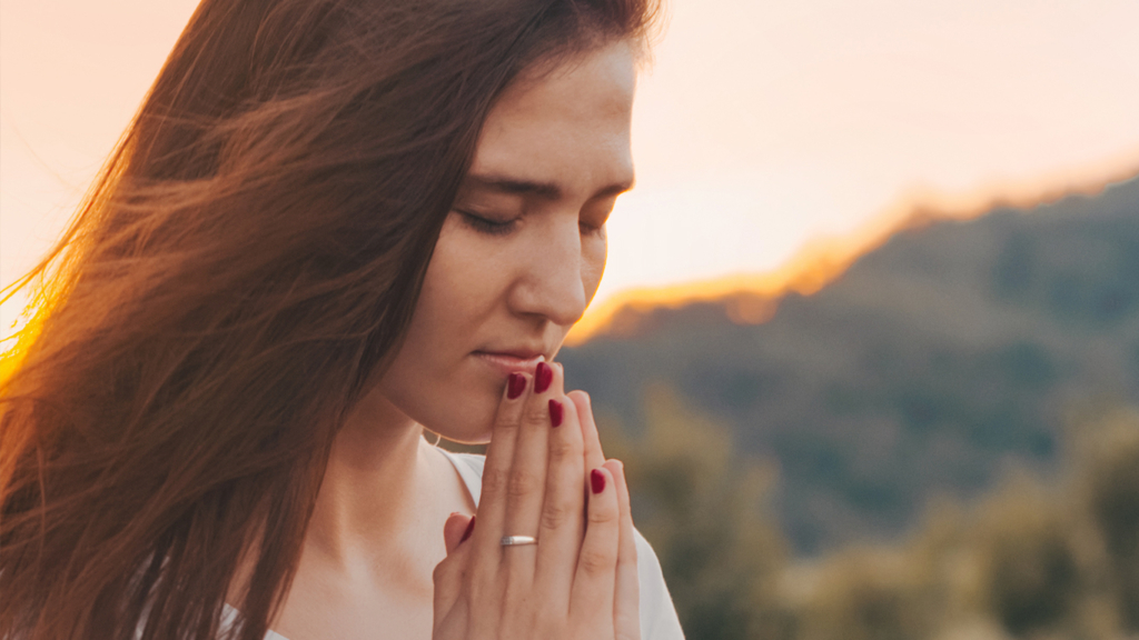 kobieta modlitwa