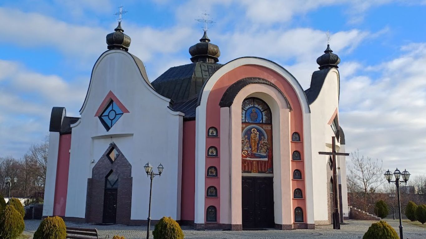Profanacja w Legnicy. „Zamiarem było poniżenie krzyża”