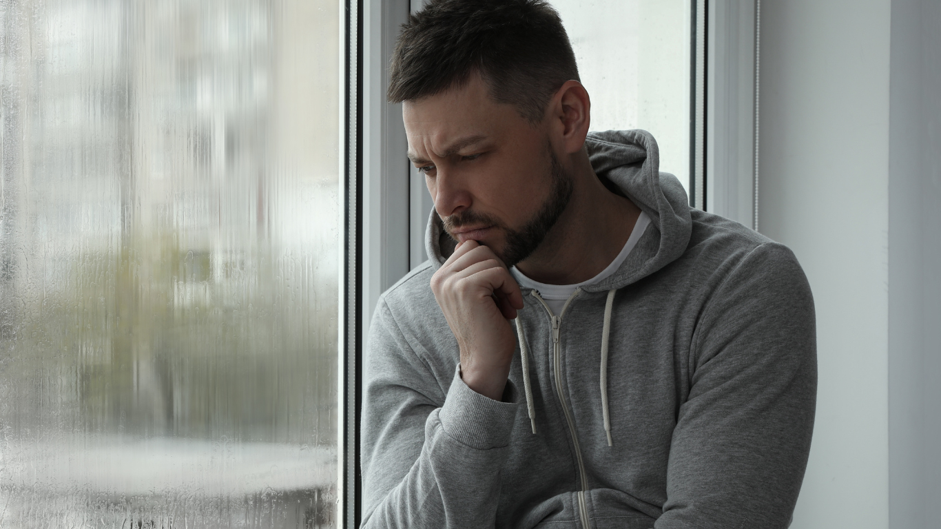 Nikt ich nie nauczył, jak mówić o cierpieniu. Ks. Trzaska o mężczyznach 35+